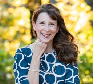 Stephanie Wilson Headshot